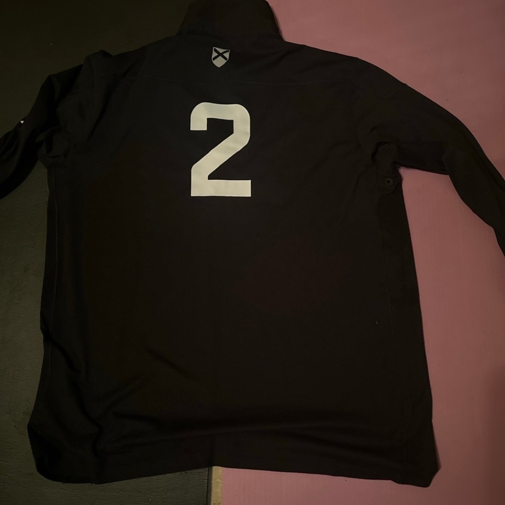 I’m selling a Polo Ralph Lauren Long sleeve shirt. The color is Black